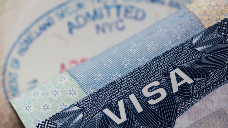 MENSAJE IMPORTANTE de la Embajada de los Estados Unidos sobre la reanudación de las citas para visas de inmigrante